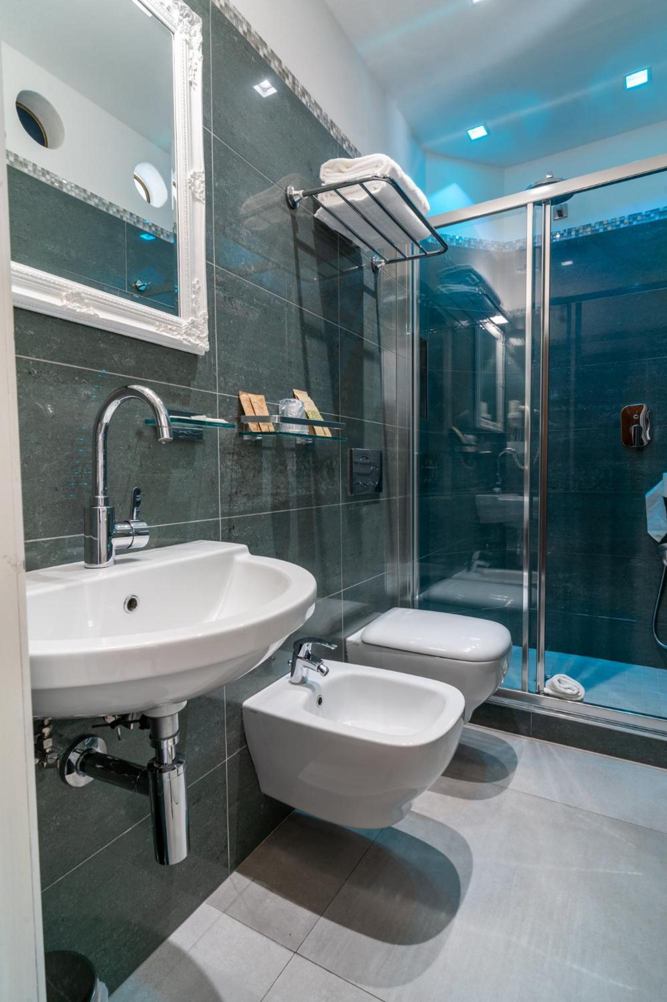 Teresa Rooms & Suites La Spezia Eksteriør billede
